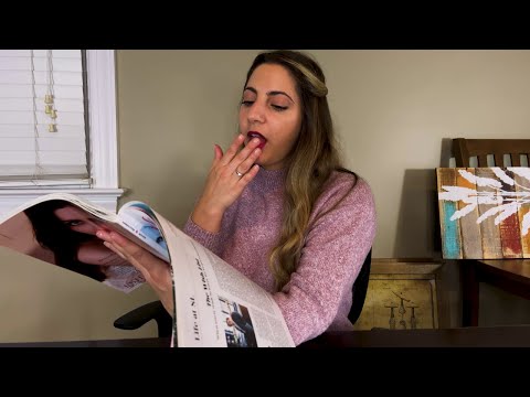 Page Turning and Finger Licking 📚👅| Crunchy Sounds