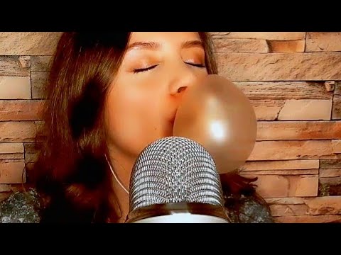 ASMR Gum Chewing & Blowing Bubbles 😻