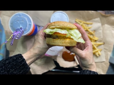 ASMR Eating Burger Meal (Vegetarian!) Whisper, Crinkles, Eating & Drinking Sounds.