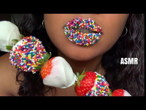 ASMR | Mouth Sounds 👄 CHOCOLATE 🍫 STRAWBERRIES 🍓 EATING SOUNDS