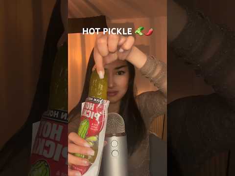 Trying a hot pickle for the first time and it was really hot 😭 #asmr #pickle