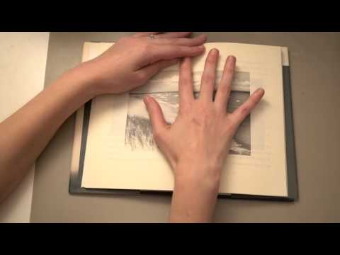 ★ASMR Page-Turning Book | Thick Pages | Whispering in Catalan