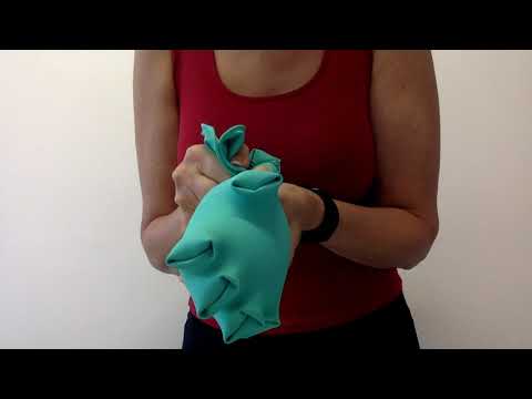 ASMR Mummy Opens Green Marigold Bathroom Rubber Gloves #Rubbergloves #ASMR #Rubber