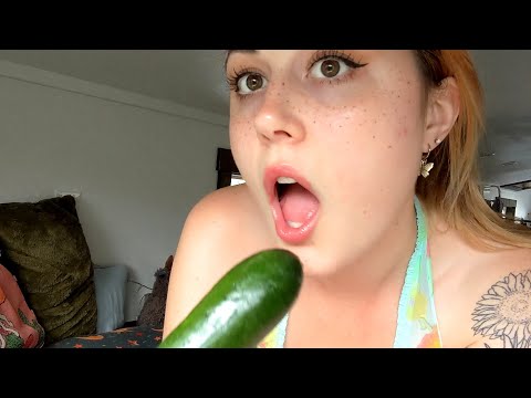 cucumber asmr / sucking/licking/popping (tease)