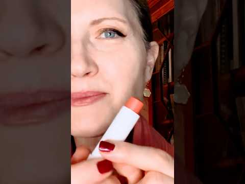 ASMR Relaxing Lip Balm Application 💄😘 #beauty