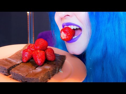ASMR: Lemon Brownie Dessert & Strawberries ~ Relaxing Eating Sounds [No Talking | Vegan] 😻