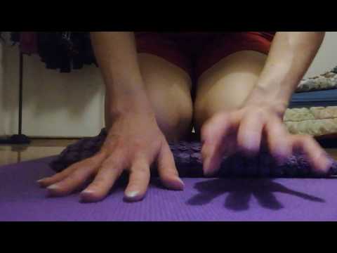 ASMR FAST TAPPING AND SCRATCHING ON EXERCISE MAT (hand movements, sticky) [no talking]