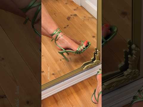 Matching dress to heels