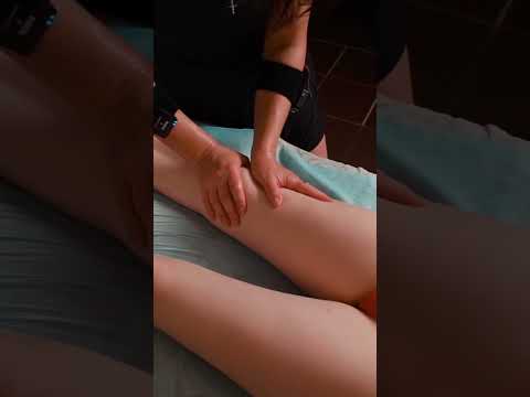 ASMR foot massage - Lisa
