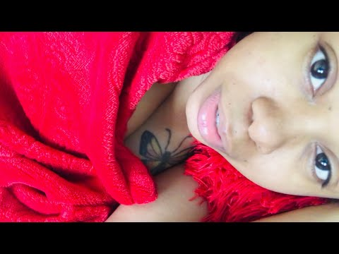 {ASMR} Waking Up Next To Your Girlfriend (Roleplay) *Kisses 💋 Besos