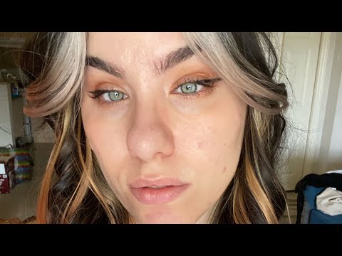 ASMR Doing my makeup/ how I do my eyeliner