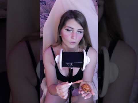 ASMR wooden frog, relaxing and calming sound 😚 #Shorts