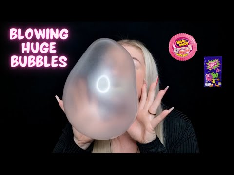 ASMR CHEWING GUM & BLOWING BIG BUBBLES