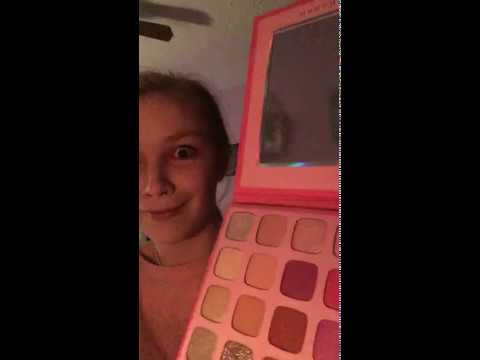 Unboxing NEW Jeffree Star Artistry Palette 🎨