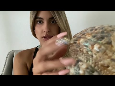 ASMR Gum Chewing and Gentle Tapping on a Sea Shell (Binaural, No Talking)