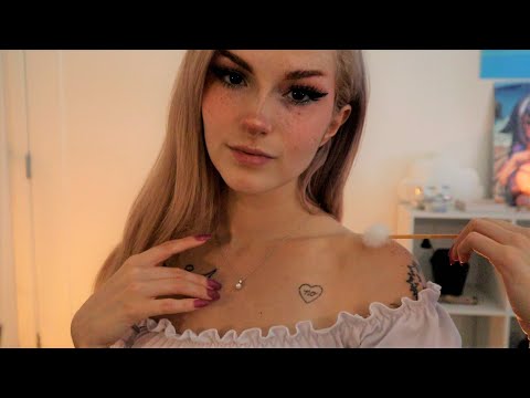 [ASMR] Up Close Collarbone Tapping & Tracing | Body Triggers & Whispering