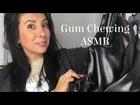 Gum Chewing ASMR: What the heck is in my Bag 💼