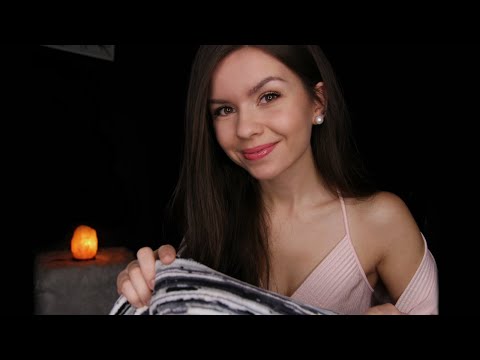 ASMR - Tucking You Into Bed 😘 (Personal Attention, Hair Sounds, Hand Movements)