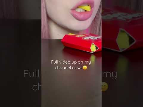 ASMR chewing gum FRIES & KETCHUP! 😱🍟 + bubbles #chewinggum #blowingbubbles #chewingsounds