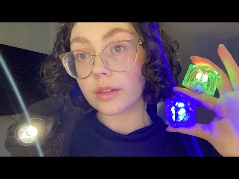 ASMR fast and aggressive light and pay attention to me! triggers (which light are you following?)