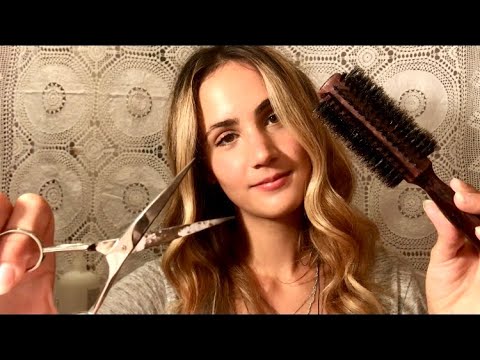 La tua parrucchiera rilassante 💇 | ASMR ITA | Haircut Roleplay | shampoo • scissors  • brushing •
