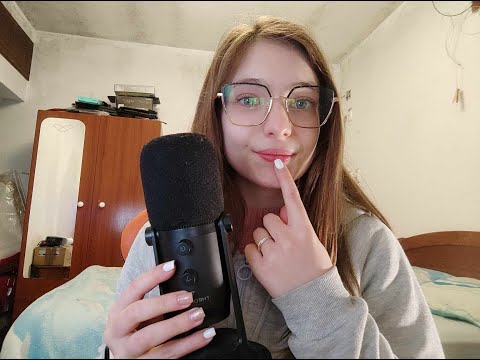 ASMR: Compilation of mouth sounds