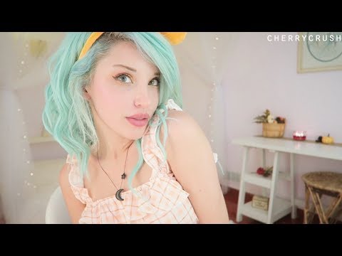 ASMR - Mango Ear Chewing // tapping // Layered sounds