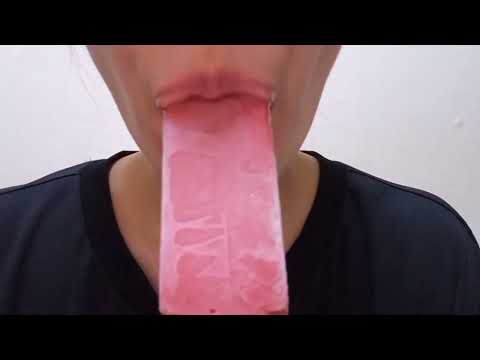 ASMR POPSICLE LICKING SUCKING mouth sounds スモモ味のアイスクリーム なめる声