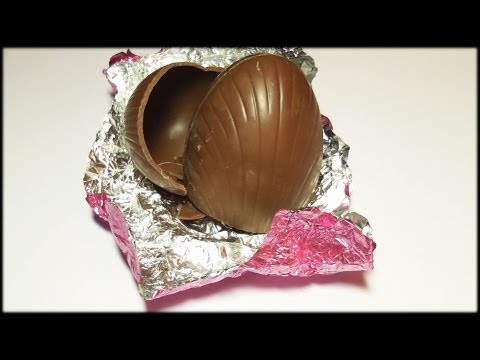 88. Silent Unboxing: Easter Egg & Cutting Cardboard - SOUNDsculptures (ASMR)