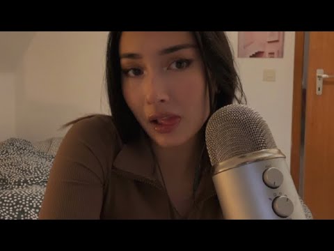 ASMR 10 minutes mouth sounds no talking💗