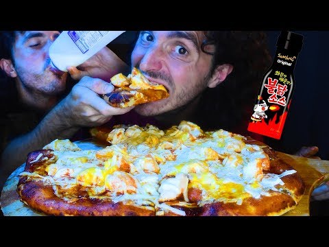 FIRE SAUCE CHICKEN PIZZA 불닭 3x Cheese | ASMR MUKBANG | Nomnomsammieboy