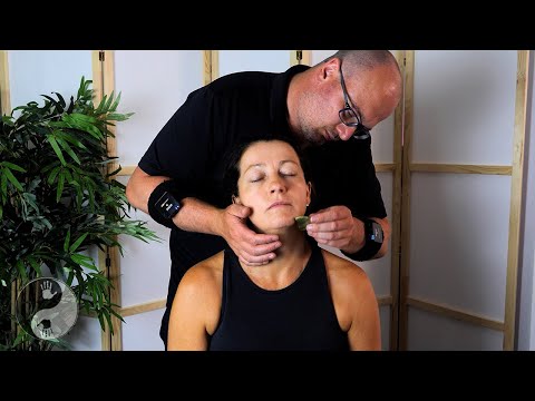 ASMR Real Person Seated Massage with Light Touch & Oil [No Talking]