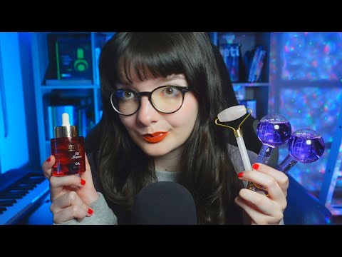 ASMR - TE HAGO TU SKIN CARE EN TU CAMITA DESPUES DE UN MAL DIA