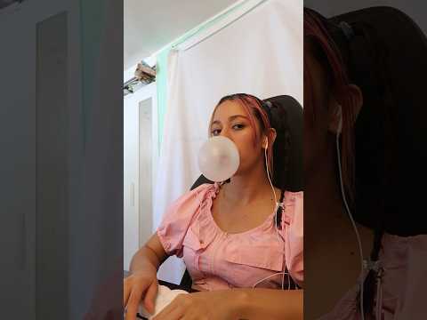 ASMR you are watching me chew gum and blow gum bubbles 🫧👁️🫦👁️🫧  #asmr #shorts #asmrchewing