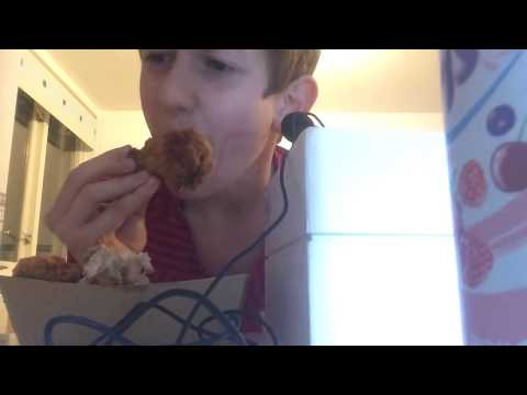 Asmr eating dutch chicken wings!