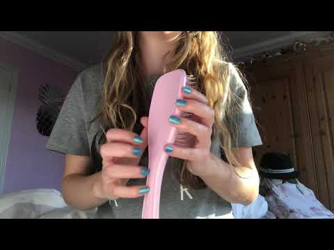 ASMR Fast Tapping and Scratching on Hairbrush