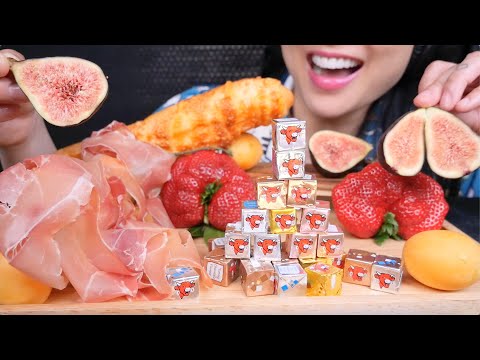 LAUGHING COW CUBES (DO YOU HAVE THIS WHERE YOU ARE?) ASMR EATING SOUNDS | LIGHT WHISPERS | SAS-ASMR