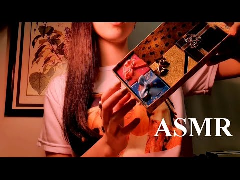ASMR VERY GENTLE TAPPING - Slow tapping on boxes - Soft tapping - No talking