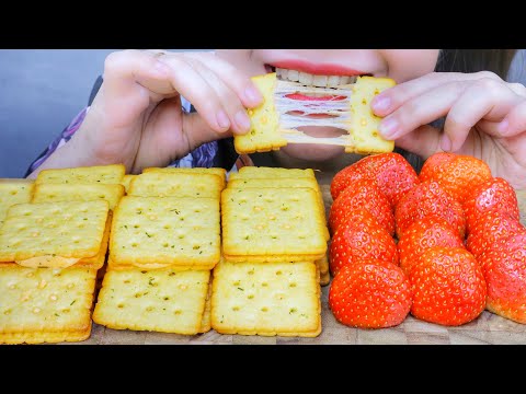 ASMR Cheese nougat Crackers X Strawberry , eating sounds | LINH-ASMR