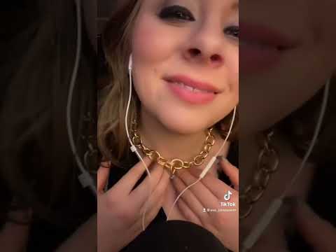 ASMR | Necklace Tapping