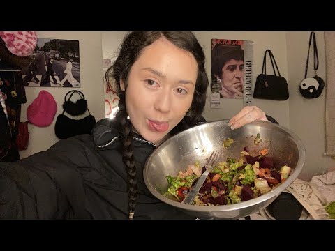 ASMR COMIENDO ENSALADITA✨🤍