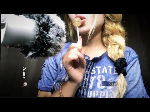 ASMR MOUTH SOUNDS AND TAPPING💋👐