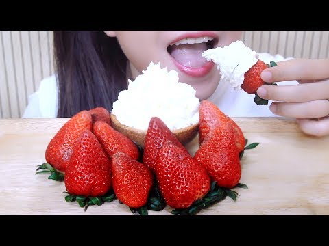 ASMR Strawberry and Whipping Cream Dip , EATING SOUNDS | LINH-ASMR