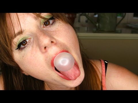 ASMR GUM CHEWING W/ MOUTH SOUNDS