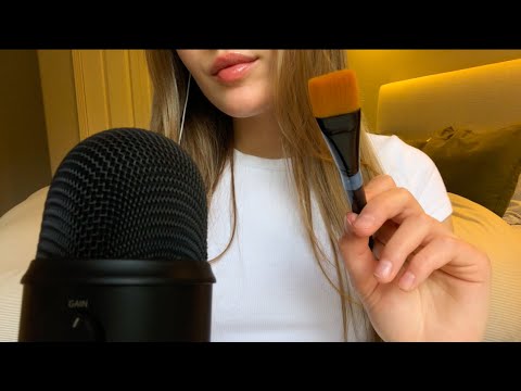 ASMR painting your face🎨🖌| whispering & personal attention