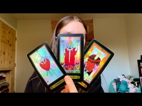 [ASMR] Tarot Reading👑🪽(card sounds, whispering, and intuitive messages)