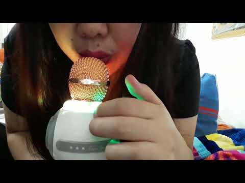 ASMR LIPSTICK APPLICATION, MOUTH SOUNDS AND TONGUE CLICKING