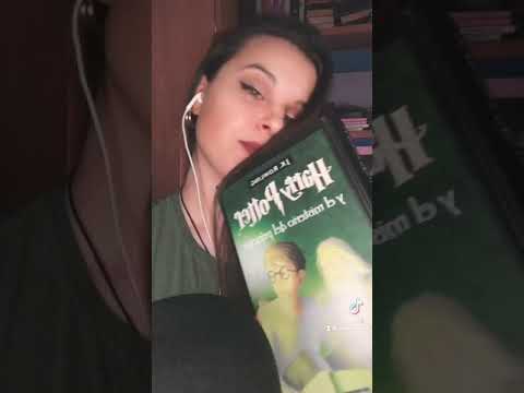 ✨🪄 ASMR FAST TAPPING ON HARRY POTTER BOOK WITH LONG NAILS 🪄✨ #shorts