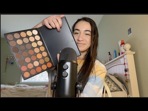 ASMR - TAPPING ON MY EYESHADOW PALETTES