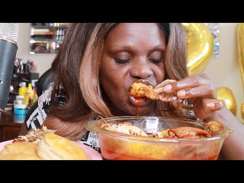 FLAKY BISCUITS WITH CRABS ASMR EATING SOUNDS